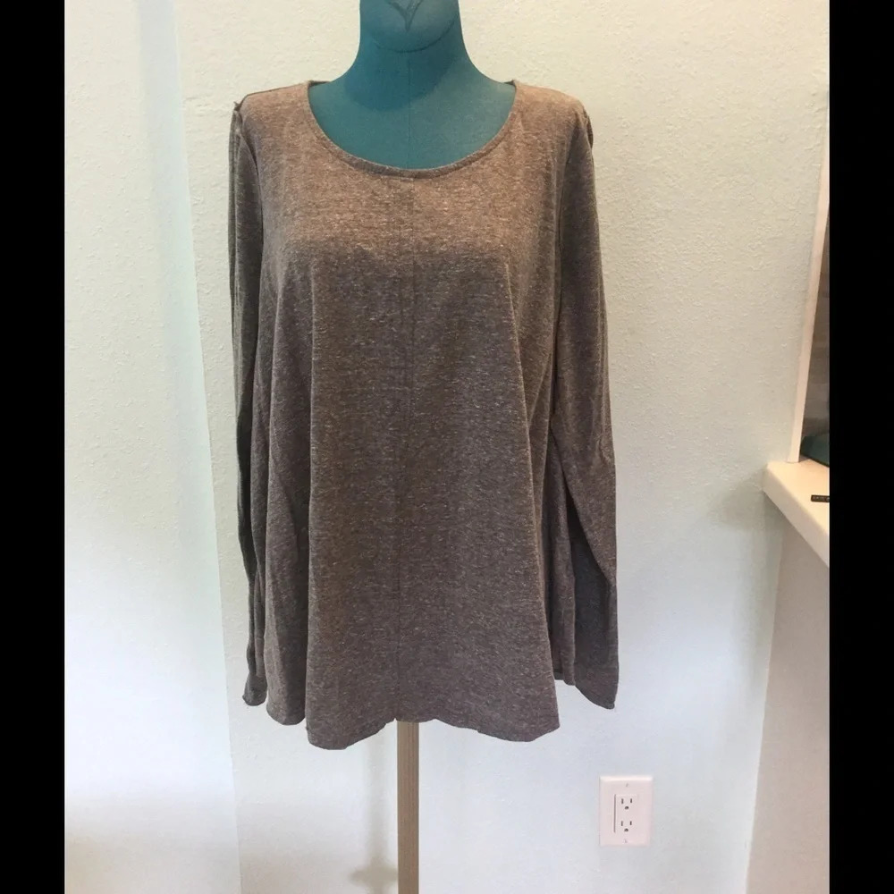 W118 by Walter Baker Tee Size Medium EUC